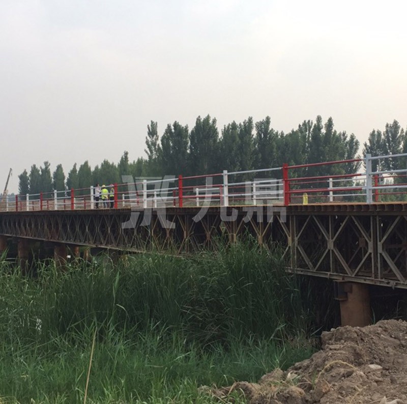 河北冀通路橋-北京新機場至德州高速公路施工鋼便橋